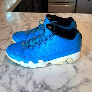Air Jordan Men's 9 Retro Low "Pantone" Shoes